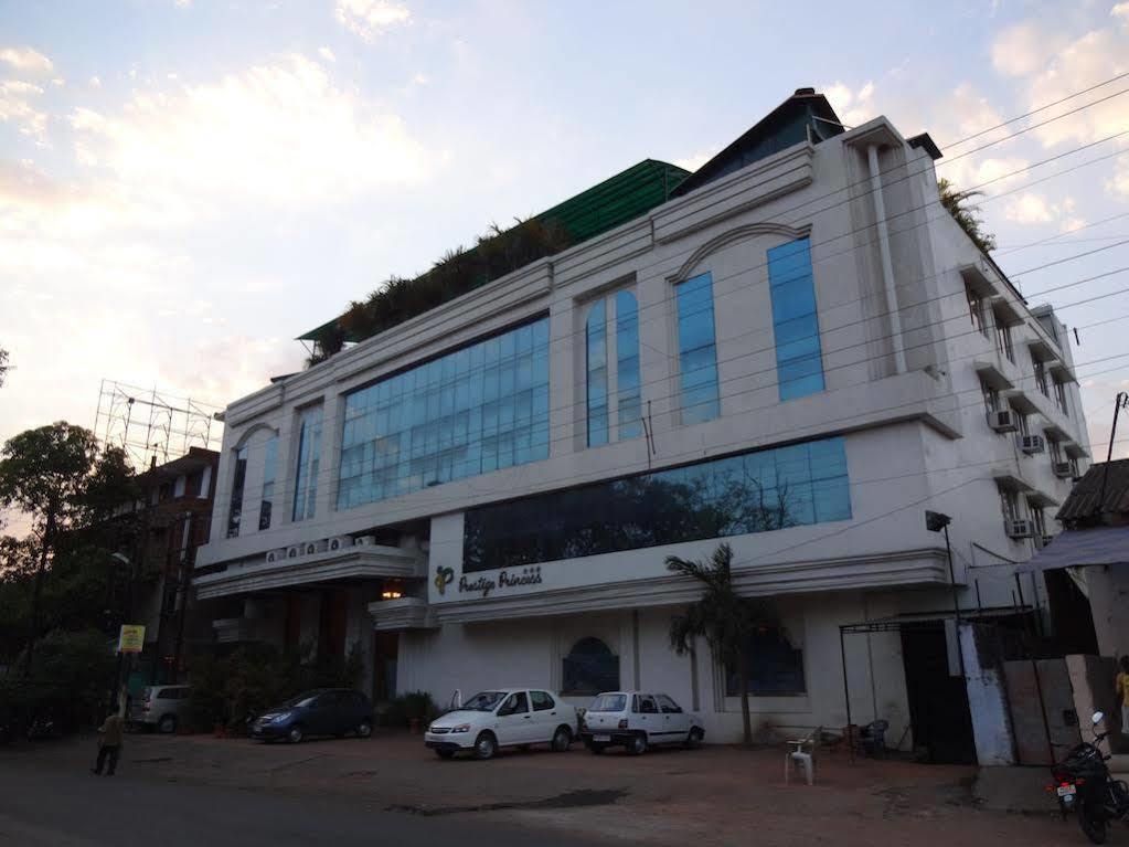 Fabhotel Prestige Princess Jabalpur Exterior photo